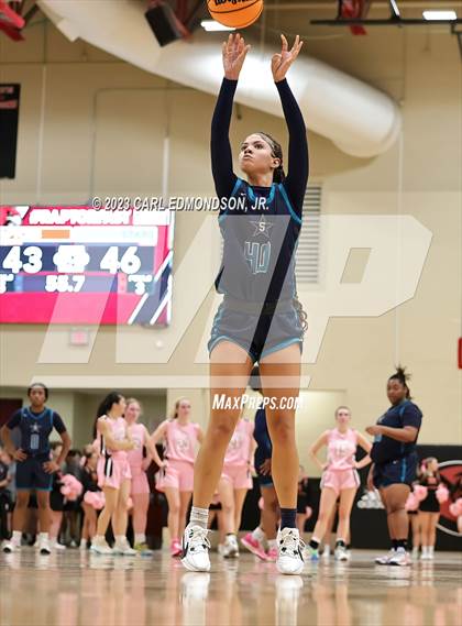 Thumbnail 3 in Siegel @ Ravenwood photogallery.