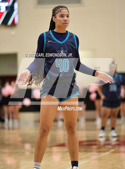 Thumbnail 1 in Siegel @ Ravenwood photogallery.