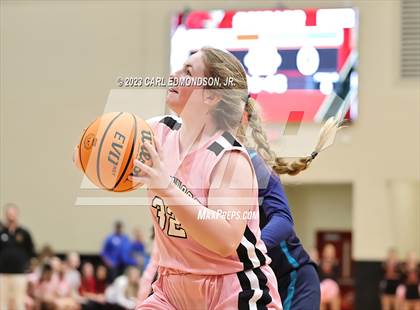 Thumbnail 1 in Siegel @ Ravenwood photogallery.
