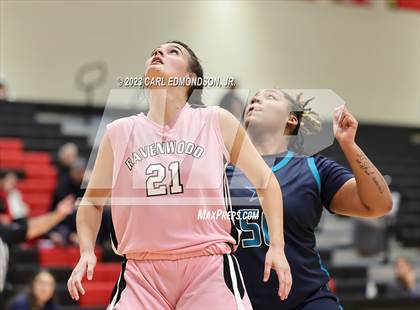 Thumbnail 1 in Siegel @ Ravenwood photogallery.