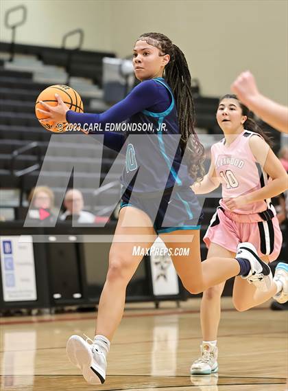 Thumbnail 1 in Siegel @ Ravenwood photogallery.