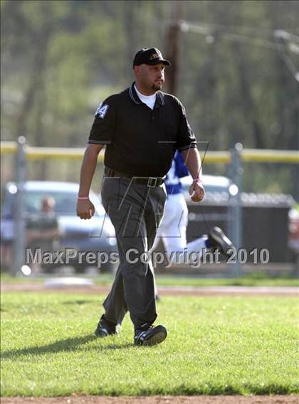 Thumbnail 2 in Covington Catholic @ Newport Central Catholic photogallery.
