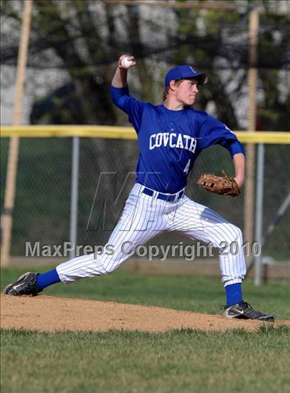 Thumbnail 2 in Covington Catholic @ Newport Central Catholic photogallery.