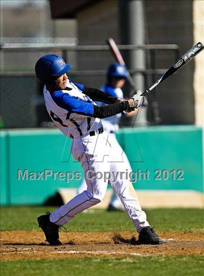 Thumbnail 3 in North Crowley vs. South Grand Prairie (Jerry Durant Varsity Classic) photogallery.