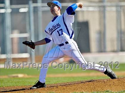 Thumbnail 1 in North Crowley vs. South Grand Prairie (Jerry Durant Varsity Classic) photogallery.
