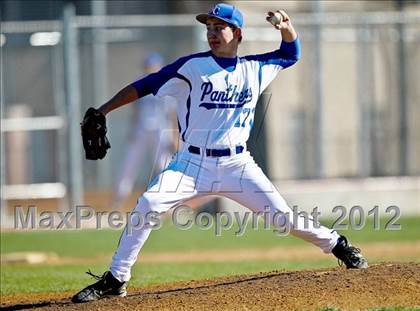 Thumbnail 3 in North Crowley vs. South Grand Prairie (Jerry Durant Varsity Classic) photogallery.