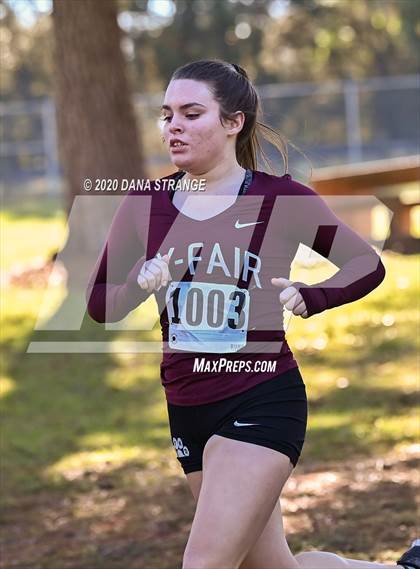 Thumbnail 1 in CFISD District Cross Country Meet photogallery.