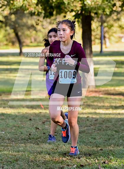 Thumbnail 2 in CFISD District Cross Country Meet photogallery.