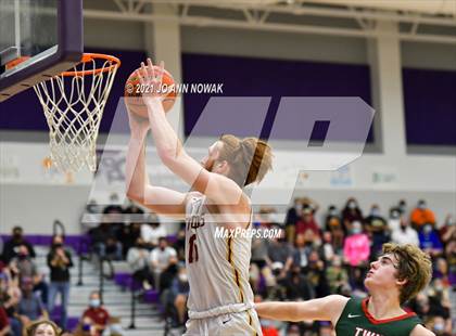 Thumbnail 2 in Cypress Woods vs. The Woodlands (UIL 6A Area Playoff) photogallery.