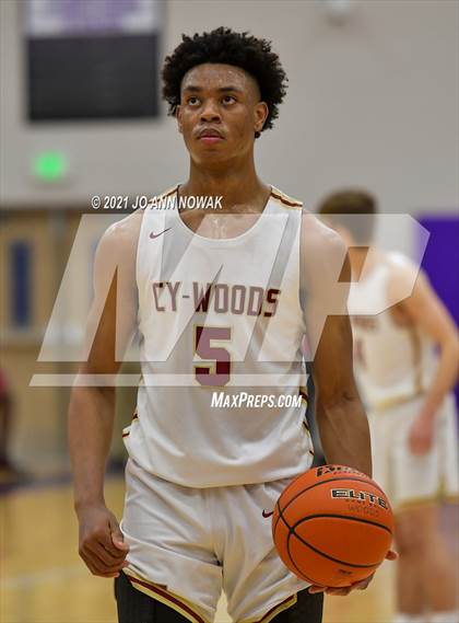 Thumbnail 2 in Cypress Woods vs. The Woodlands (UIL 6A Area Playoff) photogallery.