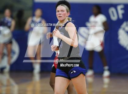 Thumbnail 3 in McGehee vs. Jessieville (AAA 3A-4 Regional Round 1) photogallery.