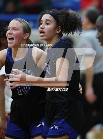 Thumbnail 3 in McGehee vs. Jessieville (AAA 3A-4 Regional Round 1) photogallery.