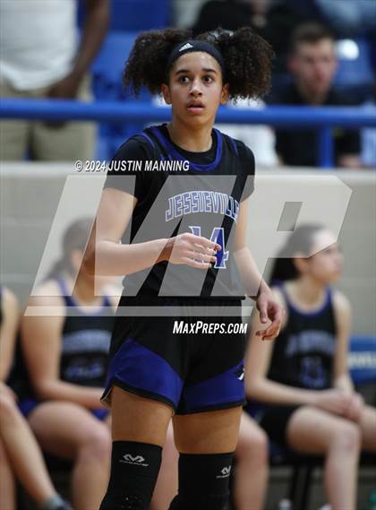 Thumbnail 3 in McGehee vs. Jessieville (AAA 3A-4 Regional Round 1) photogallery.