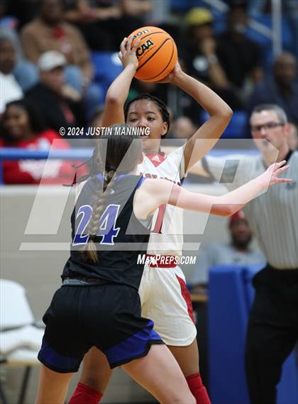 Thumbnail 3 in McGehee vs. Jessieville (AAA 3A-4 Regional Round 1) photogallery.