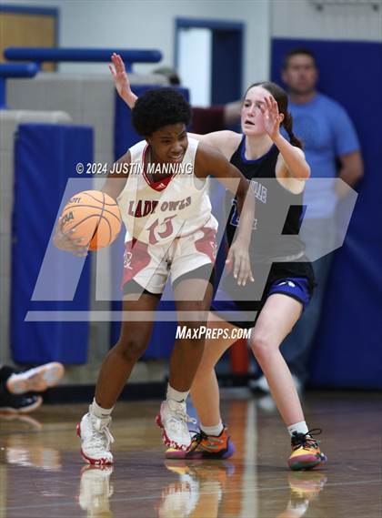 Thumbnail 2 in McGehee vs. Jessieville (AAA 3A-4 Regional Round 1) photogallery.