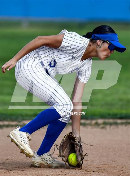Thumbnail 3 in Wilson @ Charter Oak photogallery.