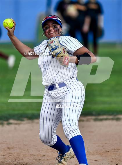 Thumbnail 1 in Wilson @ Charter Oak photogallery.