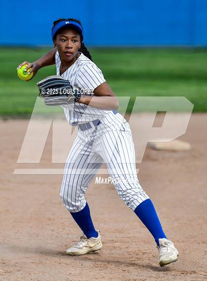 Thumbnail 3 in Wilson @ Charter Oak photogallery.