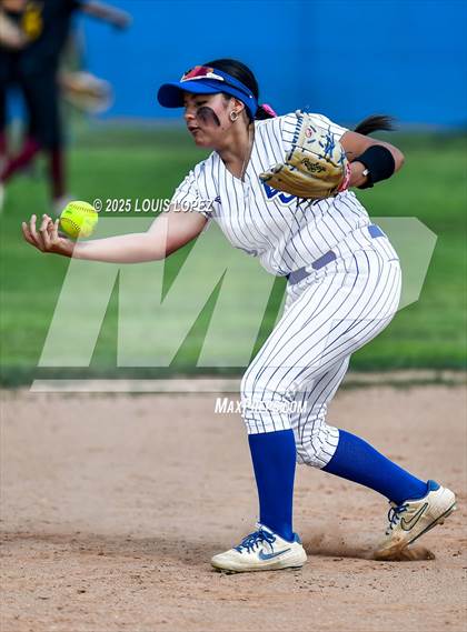Thumbnail 3 in Wilson @ Charter Oak photogallery.