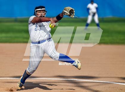 Thumbnail 1 in Wilson @ Charter Oak photogallery.