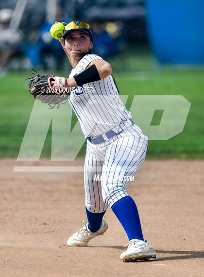Thumbnail 2 in Wilson @ Charter Oak photogallery.