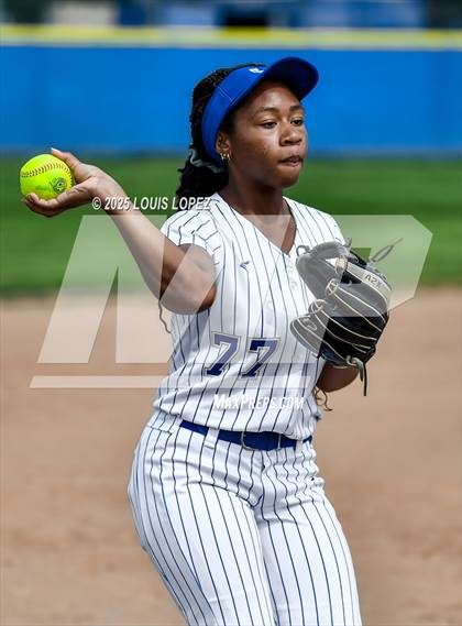 Thumbnail 1 in Wilson @ Charter Oak photogallery.