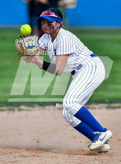 Thumbnail 1 in Wilson @ Charter Oak photogallery.