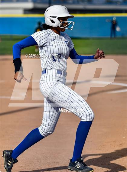 Thumbnail 2 in Wilson @ Charter Oak photogallery.