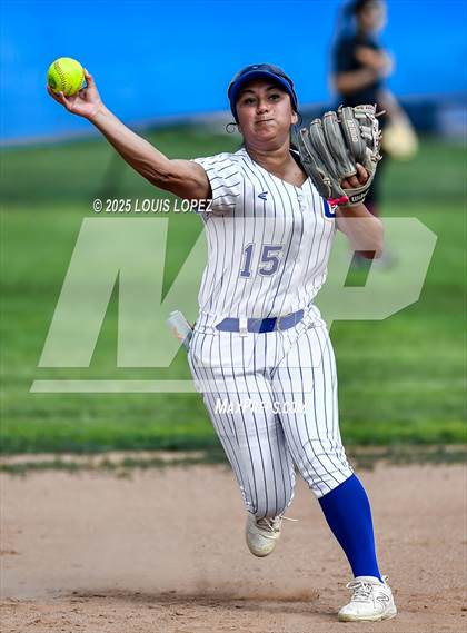Thumbnail 1 in Wilson @ Charter Oak photogallery.