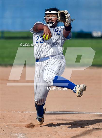 Thumbnail 3 in Wilson @ Charter Oak photogallery.