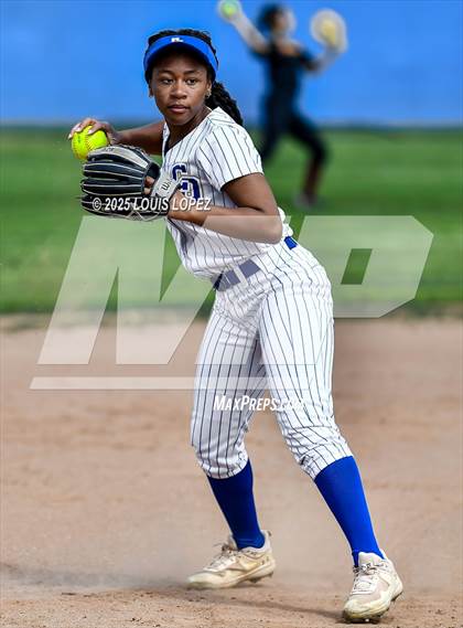 Thumbnail 1 in Wilson @ Charter Oak photogallery.