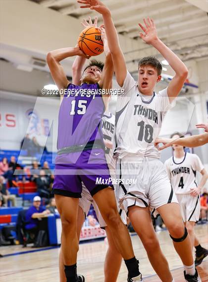 Thumbnail 2 in Discovery Canyon vs Arvada West (Boulder Valley Invitational) photogallery.