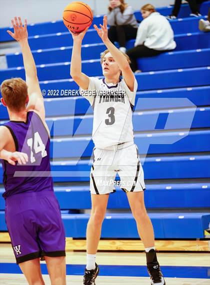Thumbnail 1 in Discovery Canyon vs Arvada West (Boulder Valley Invitational) photogallery.