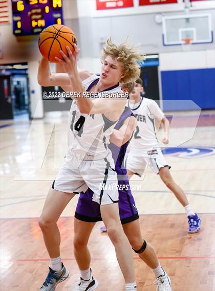 Thumbnail 2 in Discovery Canyon vs Arvada West (Boulder Valley Invitational) photogallery.