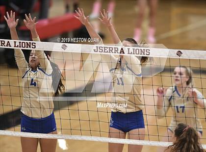 Thumbnail 2 in Santa Margarita Catholic @ JSerra photogallery.