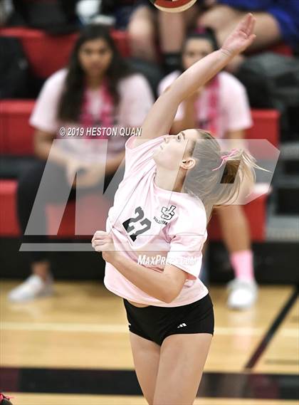 Thumbnail 3 in Santa Margarita Catholic @ JSerra photogallery.