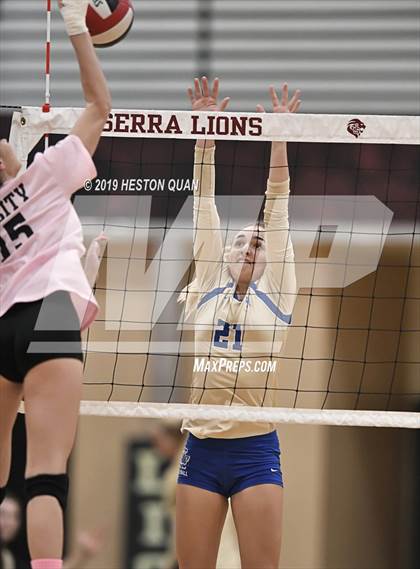 Thumbnail 1 in Santa Margarita Catholic @ JSerra photogallery.