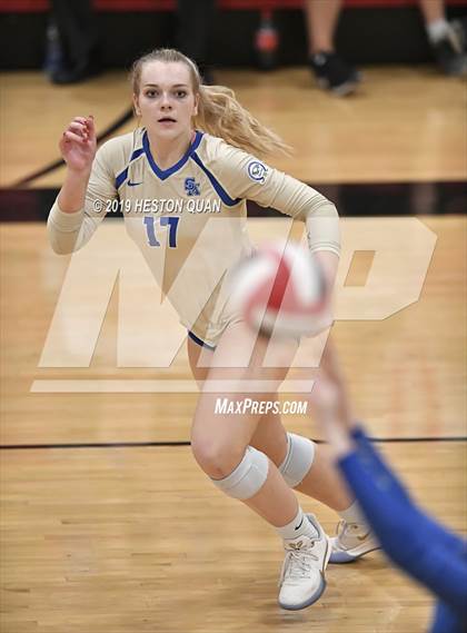 Thumbnail 3 in Santa Margarita Catholic @ JSerra photogallery.
