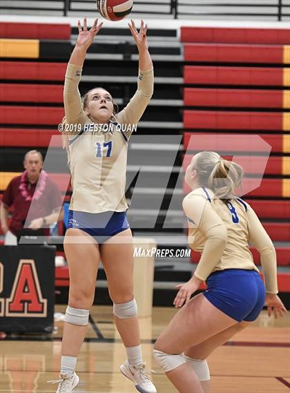 Thumbnail 1 in Santa Margarita Catholic @ JSerra photogallery.