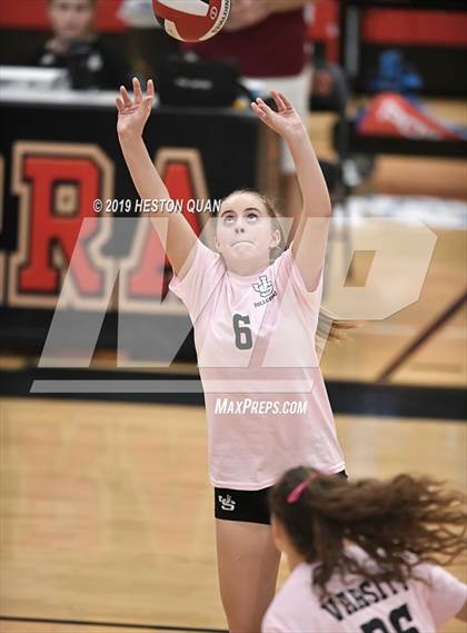 Thumbnail 2 in Santa Margarita Catholic @ JSerra photogallery.