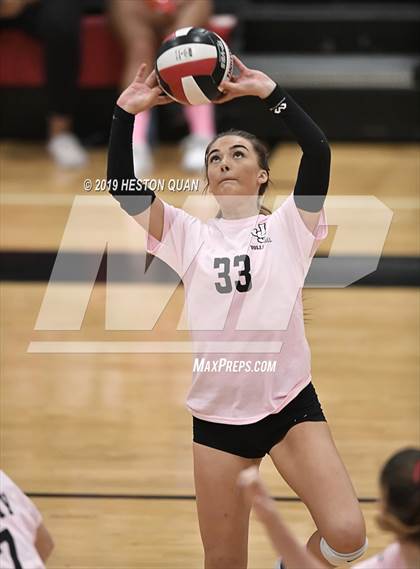 Thumbnail 2 in Santa Margarita Catholic @ JSerra photogallery.