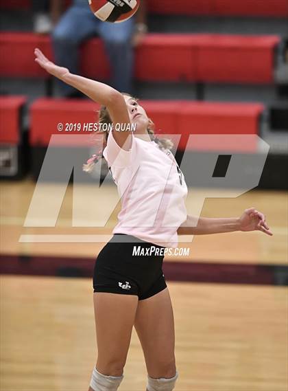 Thumbnail 1 in Santa Margarita Catholic @ JSerra photogallery.