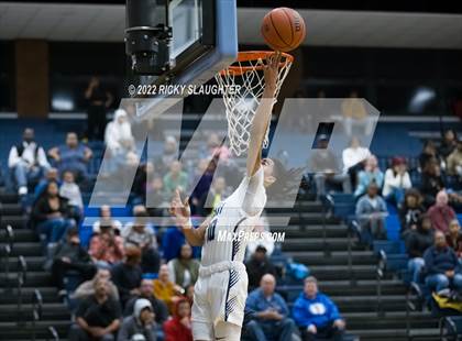 Thumbnail 2 in Althoff Catholic @ Belleville East photogallery.