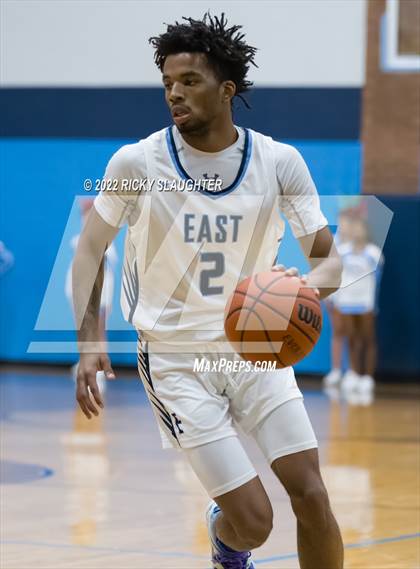 Thumbnail 3 in Althoff Catholic @ Belleville East photogallery.