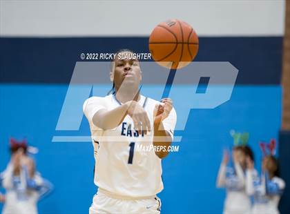 Thumbnail 3 in Althoff Catholic @ Belleville East photogallery.