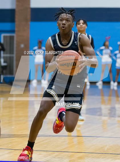 Thumbnail 2 in Althoff Catholic @ Belleville East photogallery.