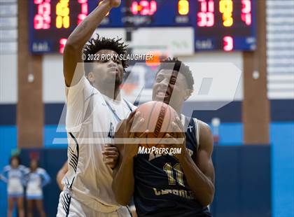 Thumbnail 3 in Althoff Catholic @ Belleville East photogallery.