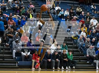 Thumbnail 1 in Althoff Catholic @ Belleville East photogallery.