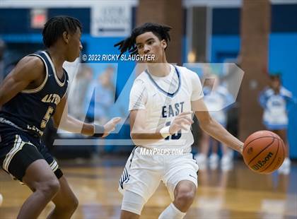 Thumbnail 3 in Althoff Catholic @ Belleville East photogallery.