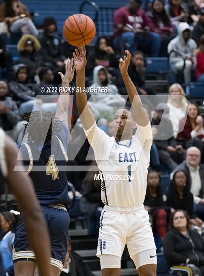 Thumbnail 1 in Althoff Catholic @ Belleville East photogallery.